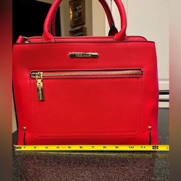 NWOT! BeAuTiFuL Steve Madden Red Handbag! ❤️ - Picture 9 of 11